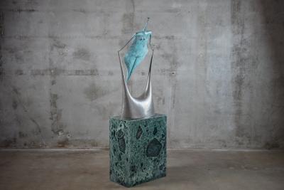 PHILIPPE HIQUILY SWINGING LADY 