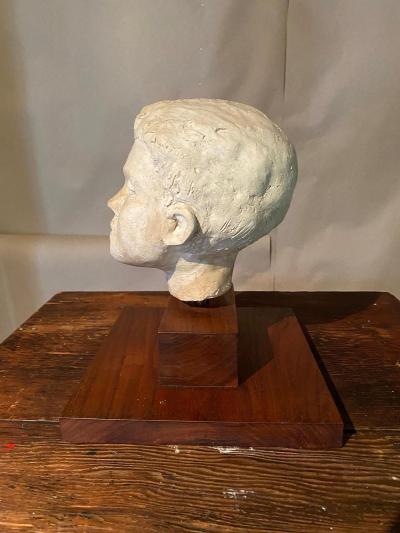 PLASTER SCULPTURE BUST OF YOUNG BOY