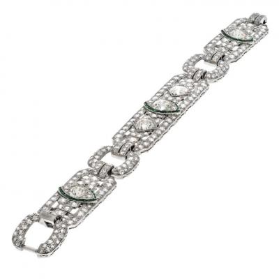 PLATINUM 16 00CTTW ART DECO DIAMOND AND GREEN EMERALD BRACELET