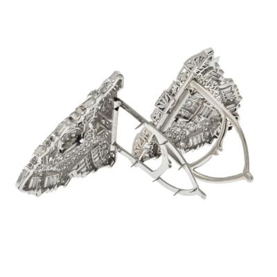 PLATINUM 25 CARAT ART DECO DIAMOND DOUBLE CLIP BROOCH