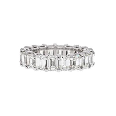 PLATINUM 9 70CTS EERALD CUT DIAMOND ETERNITY RING