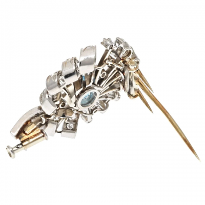 PLATINUM ART DECO MINI FLOWER DIAMOND AND AQUAMARINE BROOCH