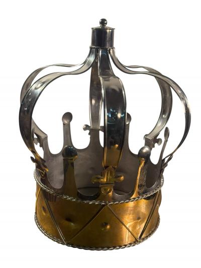 POST MODERN SILVERED METAL CROWN FORM WINE BOTTLE HOLDER