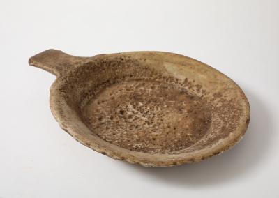 PRIMITIVE PLATE WITH HANDLE
