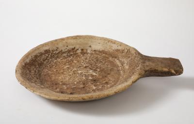 PRIMITIVE PLATE WITH HANDLE