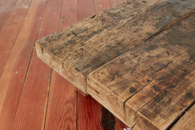 PRIMITIVE WOOD BENCH