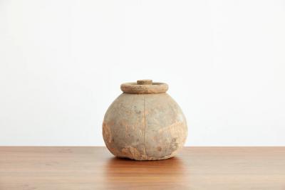 PRIMITIVE WOOD MOLD