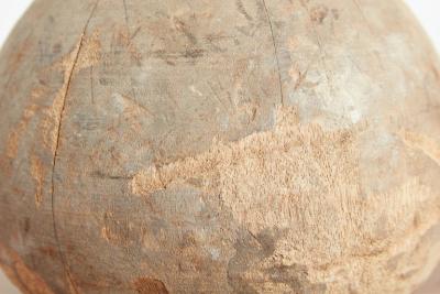 PRIMITIVE WOOD MOLD