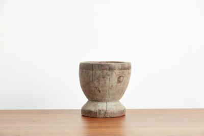 PRIMITIVE WOOD MOLD