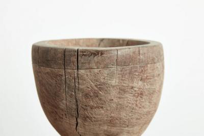 PRIMITIVE WOOD MOLD