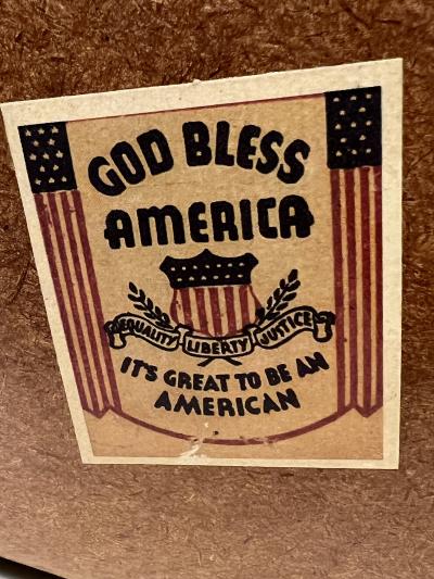 PRISTINE 1930S LUGGAGE WITH PERIOD TRAVEL STICKERS