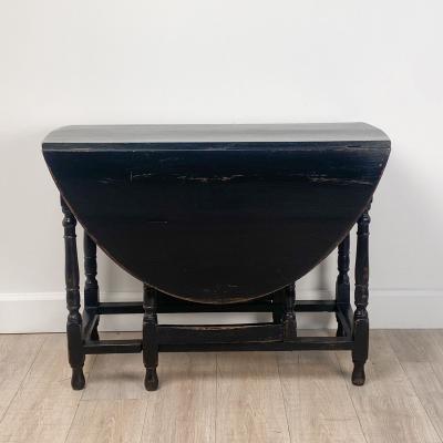 Painted Dropleaf Table U S A circa 1870