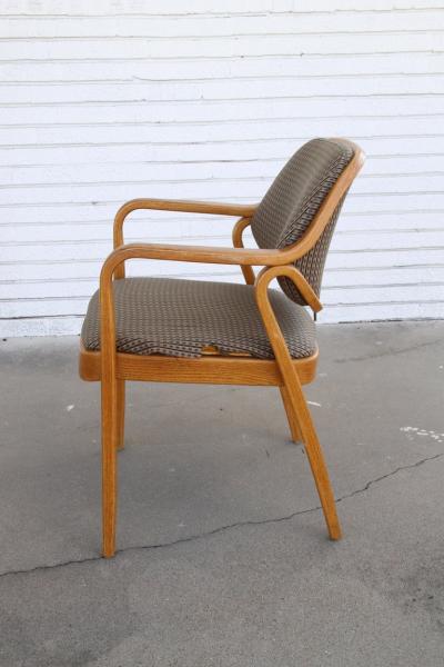 Pair Don Pettit for Knoll 1105 Armchairs