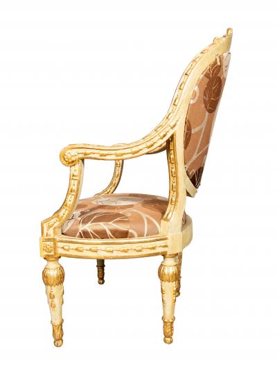 Pair Of Fine Italian Neoclassical Painted And Giltwood Armchairs