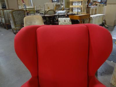 Pair Of Italian Modern Sculptural Lounge Chairs Inspired By Gio Ponti