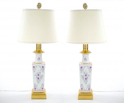 Pair Samson Hand Painted Porcelain Table Lamps With Gilt Gold Accent Wood Base