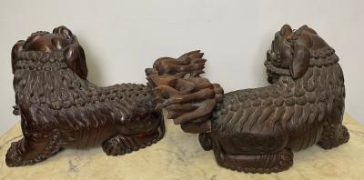 Pair of 18th 19th Century Solid Teak Foo Dogs Opposing Statuary 