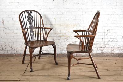 Pair of 18th century English George III Yew Wood Cabriole Leg Windsor Chairs