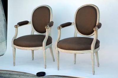 Pair of 18th century period Louis XVI whitewashed medaillon armchairs