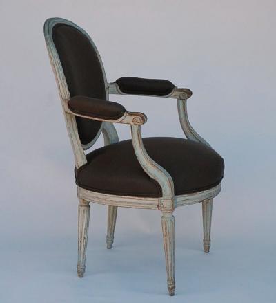 Pair of 18th century period Louis XVI whitewashed medaillon armchairs