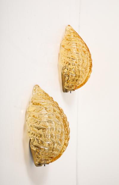 Pair of 1950s Golden Murano Glass Acanthus Leaf Sconces