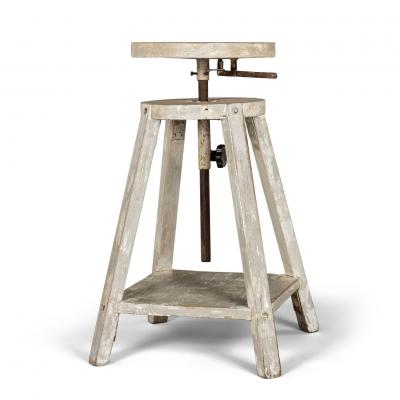 Pair of 1950s Light Gray Painted French Sculptors Stands