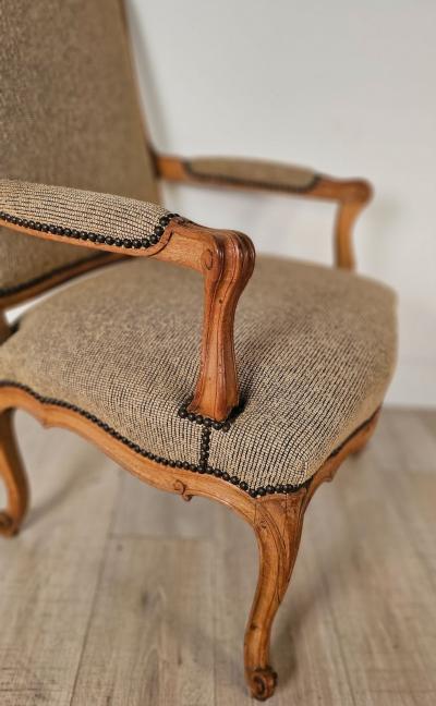 Pair of 19th Century Italian Carved Wooden Chairs in Transitional Style