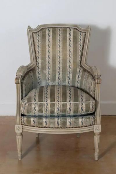 Pair of 20th Century French Bergeres