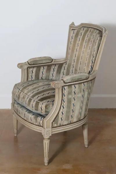 Pair of 20th Century French Bergeres