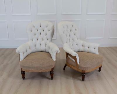 Pair of 20th Century French Chairs Ready to Upholster