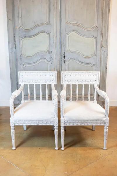 Pair of 20th Century Swedish Gustavian Style Chairs