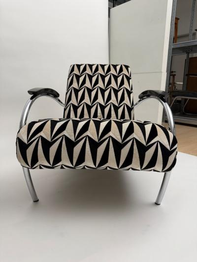 Pair of 5470 steeltube armchairs Gelderland Netherlands circa 1990