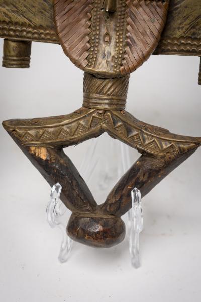 Pair of African Gabon Late 20th Century Hand Carved Wood Copper Kota Mahongwe