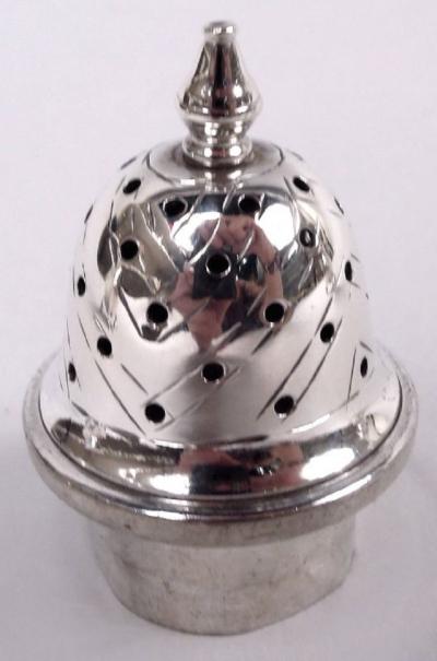 Pair of American Edwardian Classical Sterling Silver Pepper Shakers