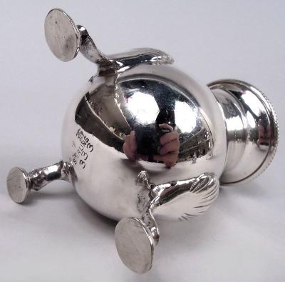 Pair of American Edwardian Classical Sterling Silver Pepper Shakers