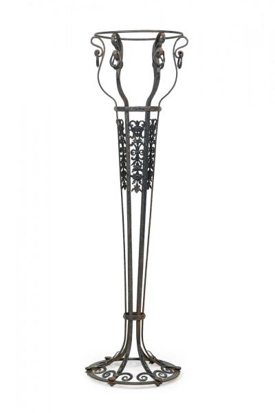 Pair of American Victorian Style Wrought Iron Outdoor Planters Flower Stands