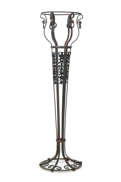 Pair of American Victorian Style Wrought Iron Outdoor Planters Flower Stands