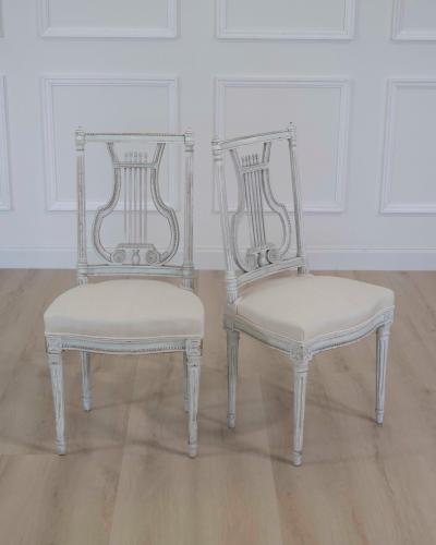 Pair of Antique French Neoclassical Painted Chairs in Antique Linen