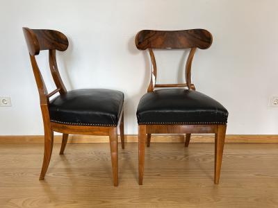 Pair of Biedermeier Shovel Chairs Walnut Black Leather Austria circa 1820