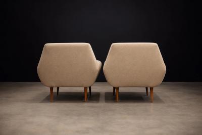 Pair of Brazilian Modern Cavi na Wood Lounge Chairs Brazil 1950s
