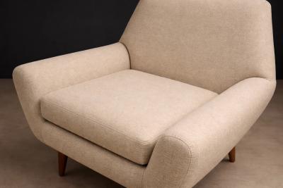 Pair of Brazilian Modern Cavi na Wood Lounge Chairs Brazil 1950s