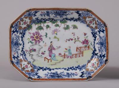 Pair of Chinese Export Platters from the Van Cortlandt Service c 1770