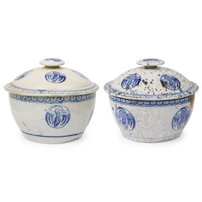 Pair of Chinese Mixed Blue White Porcelain Covered Bowls with Bird Decoration