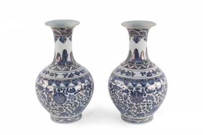 Pair of Chinese Qing Dynasty Style Blue and White Gold Lined Porcelain Vases