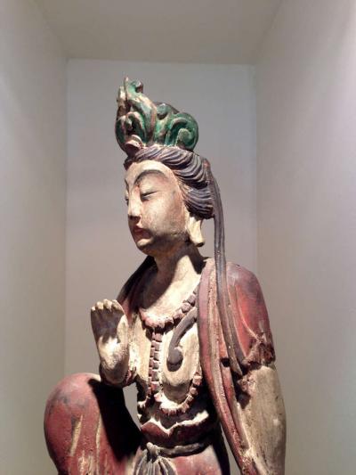 Pair of Chinese Wood Statues of Guanyin The Goddess of Mercy 
