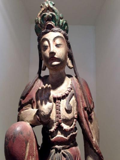 Pair of Chinese Wood Statues of Guanyin The Goddess of Mercy 