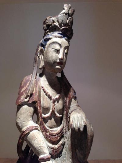 Pair of Chinese Wood Statues of Guanyin The Goddess of Mercy 