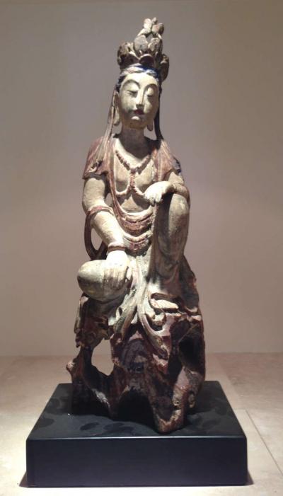 Pair of Chinese Wood Statues of Guanyin The Goddess of Mercy 