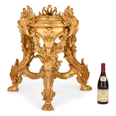 Pair of Chinoiserie style gilt bronze stands