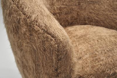 Pair of Curved Armchairs with Tapered Wooden Legs Europe Mid 20th Century